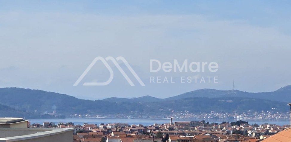 Demare.hr - Zadar - Crvene kuće