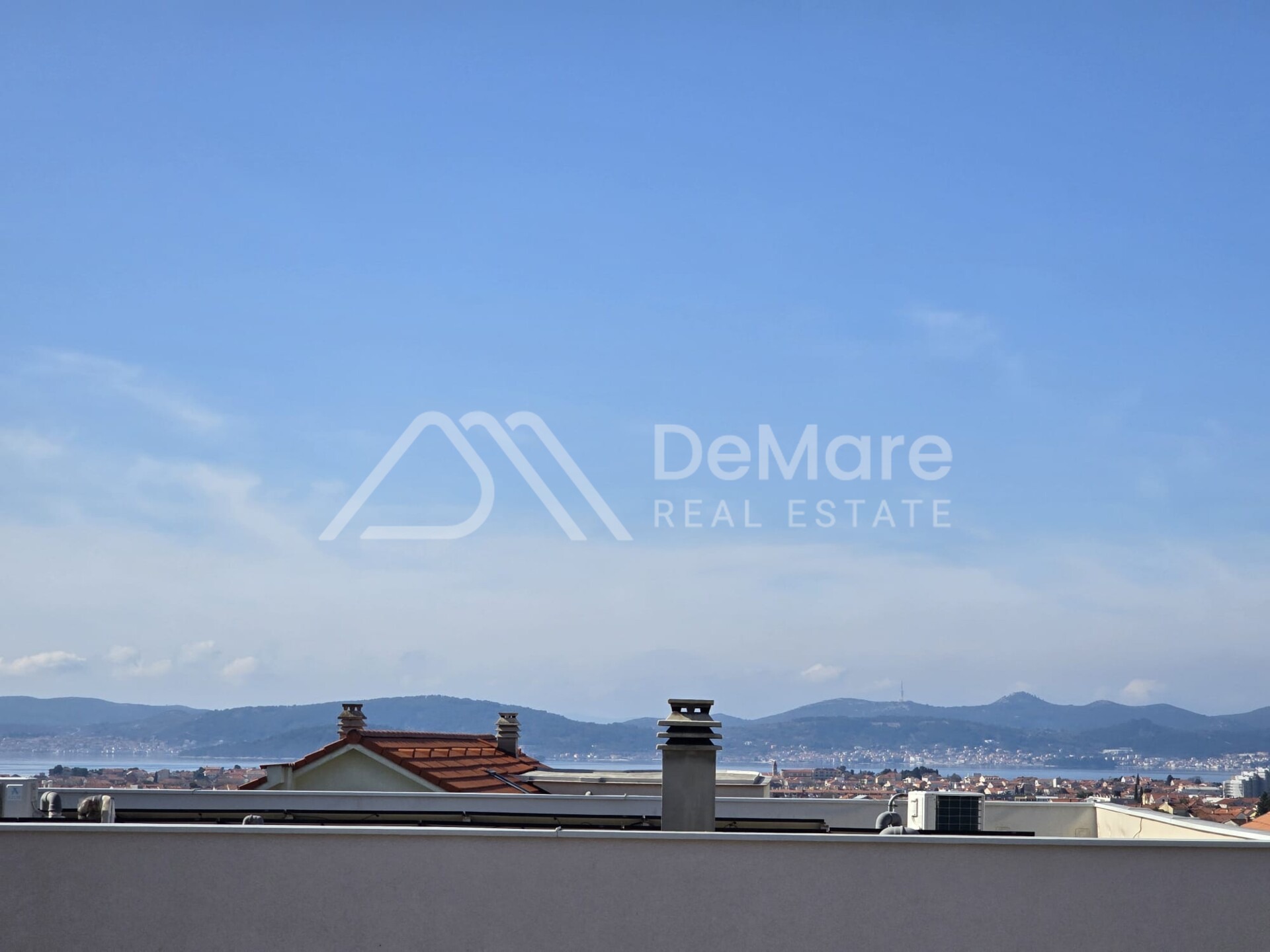 Demare.hr - Zadar - Crvene kuće